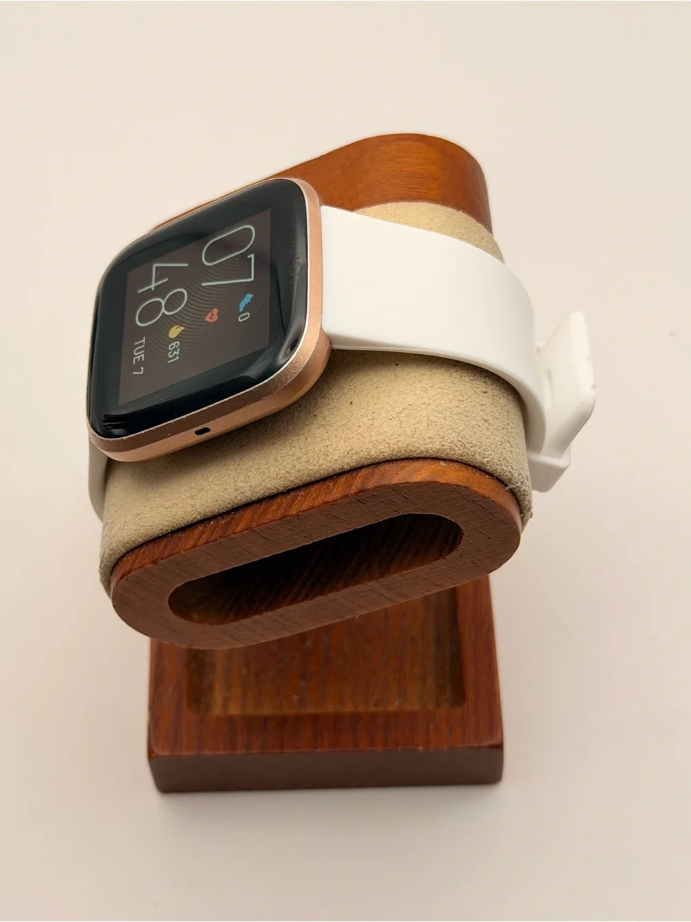 Fitbit Versa 2, Tested, Charger Included,  White/rose Gold, Fitness Tracker